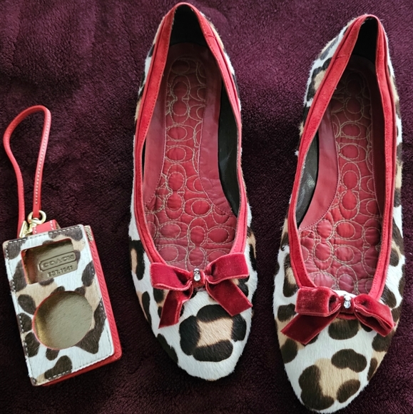 Bundle Coach flats & Coach I Pod - Picture 7 of 12